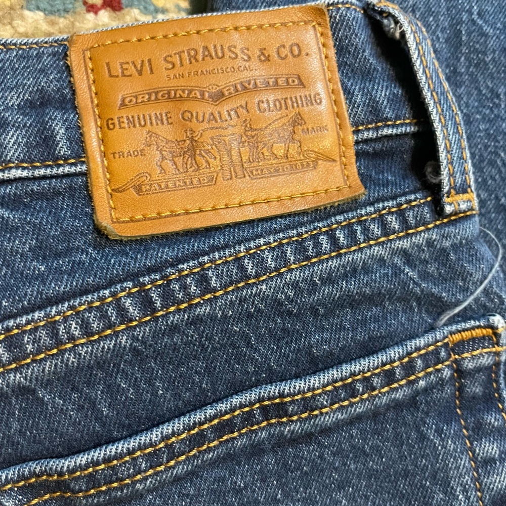 Levi’s Jeans - Picture 8 of 8